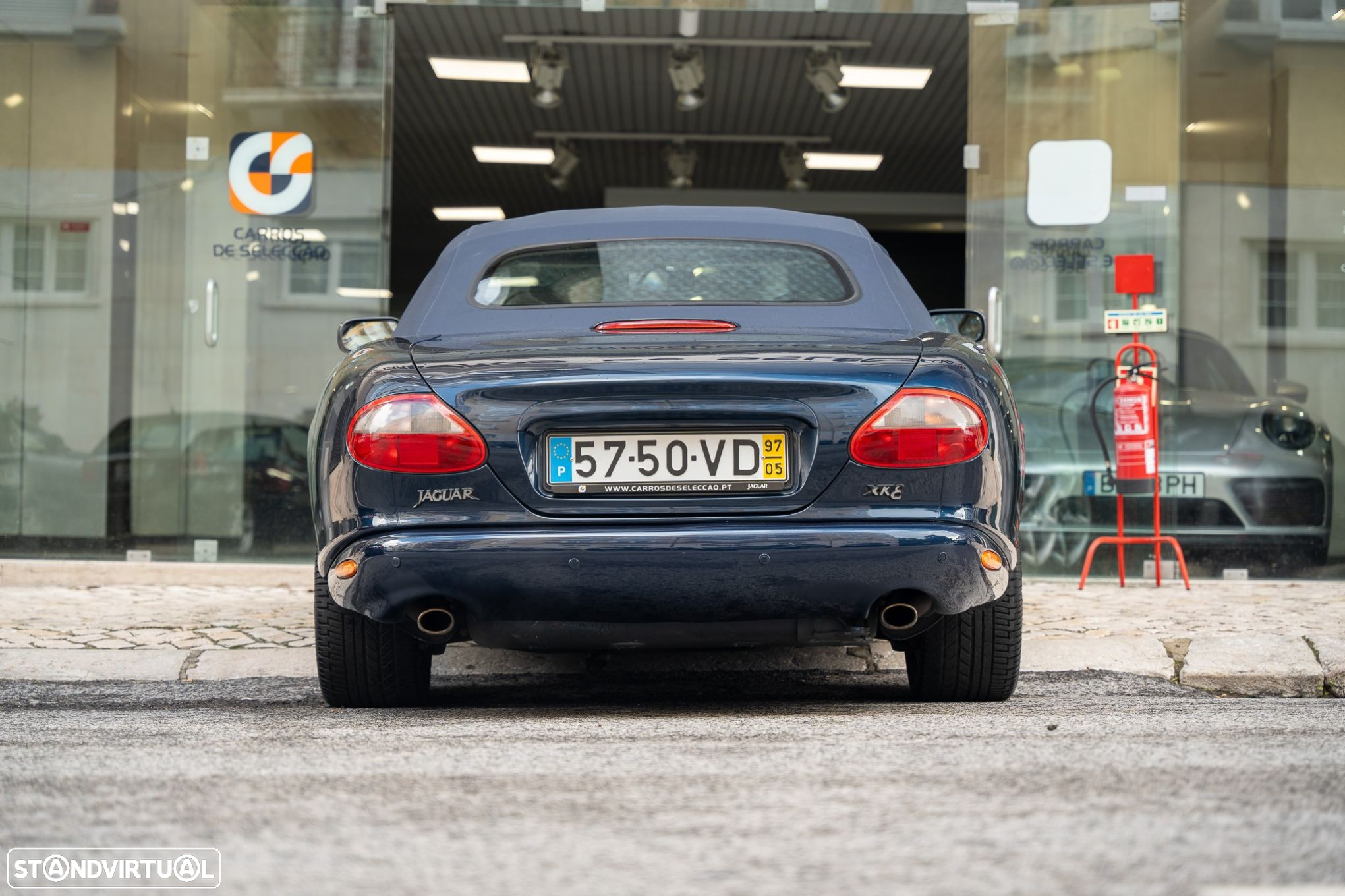 Jaguar XK XK8 4.0 Convertible Pele - 11