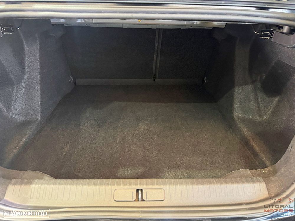 Citroën C4 X 1.2 PureTech Plus EAT8 - 11