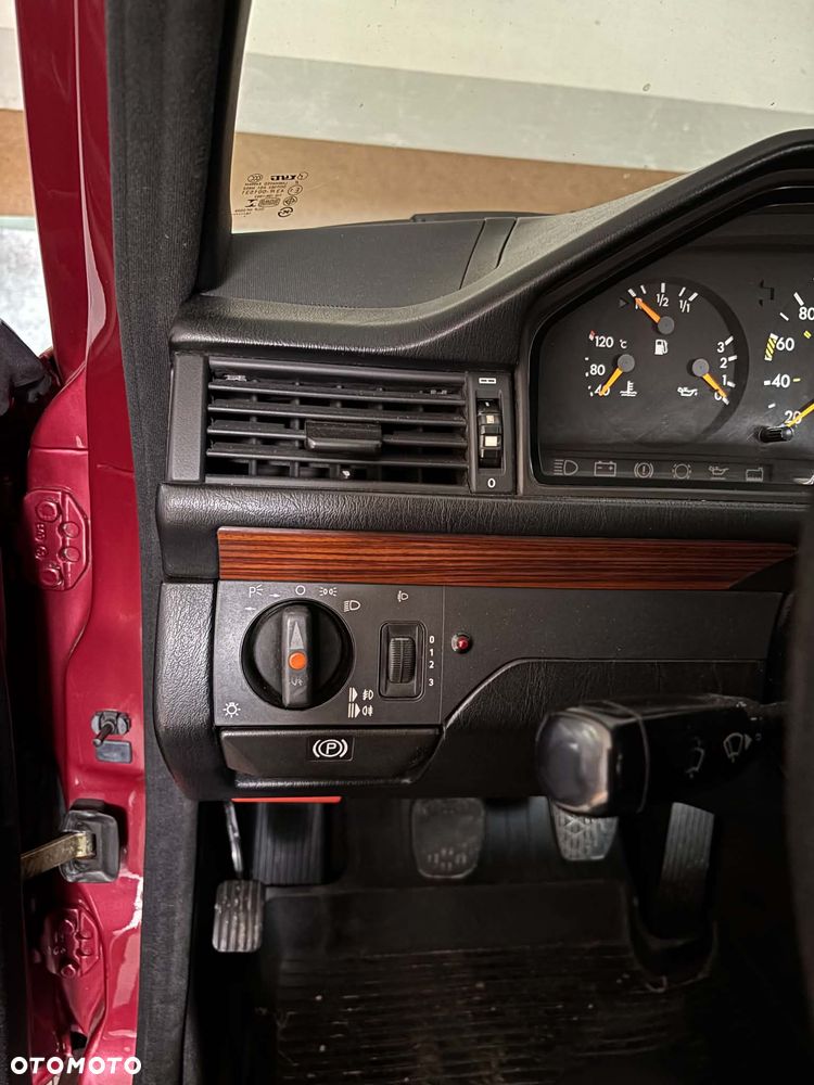 Mercedes-Benz W124 (1984-1993) - 7