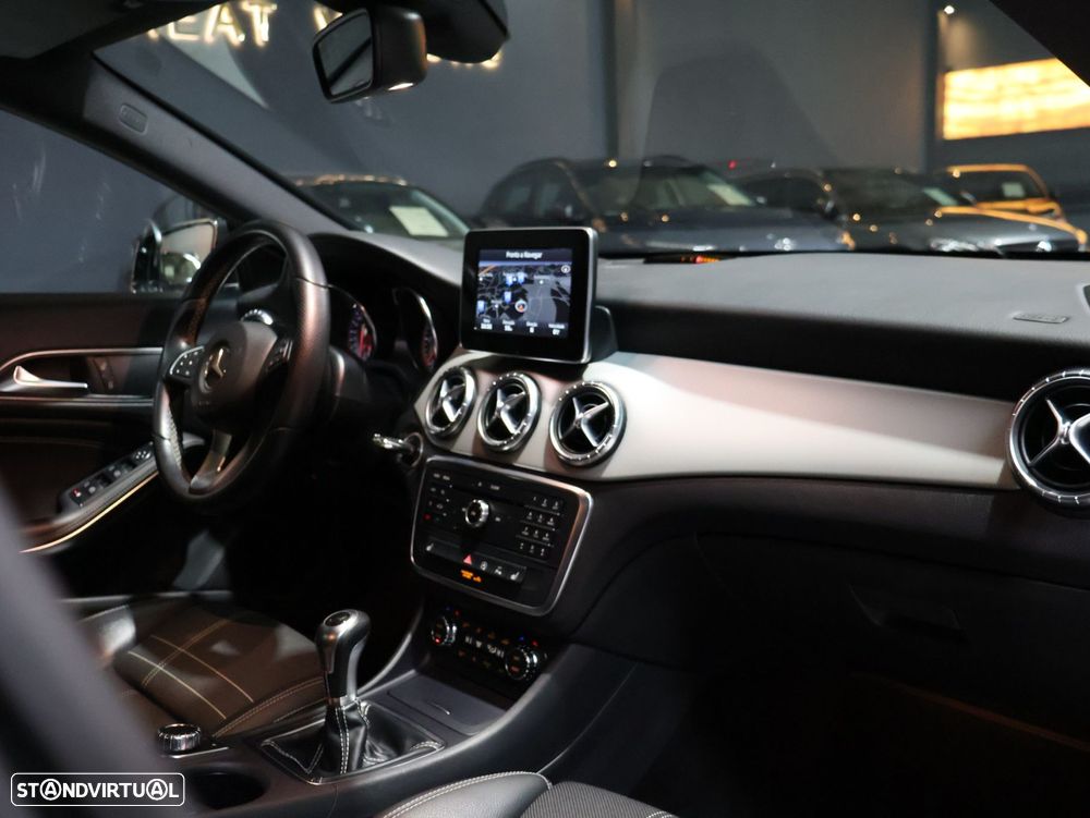 Mercedes-Benz CLA 180 d Shooting Brake Urban - 8