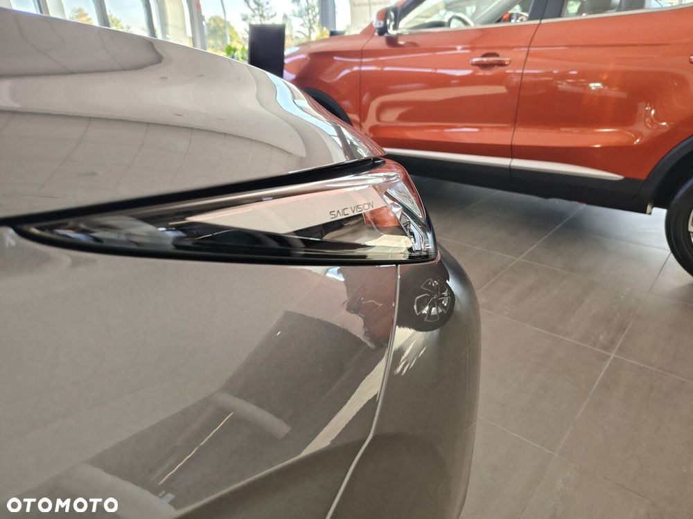 MG HS 1.5 T-GDI Exclusive DCT - 11