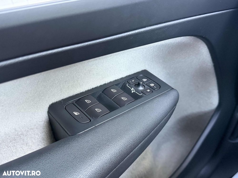Volvo XC 40 D3 Momentum Pro - 27