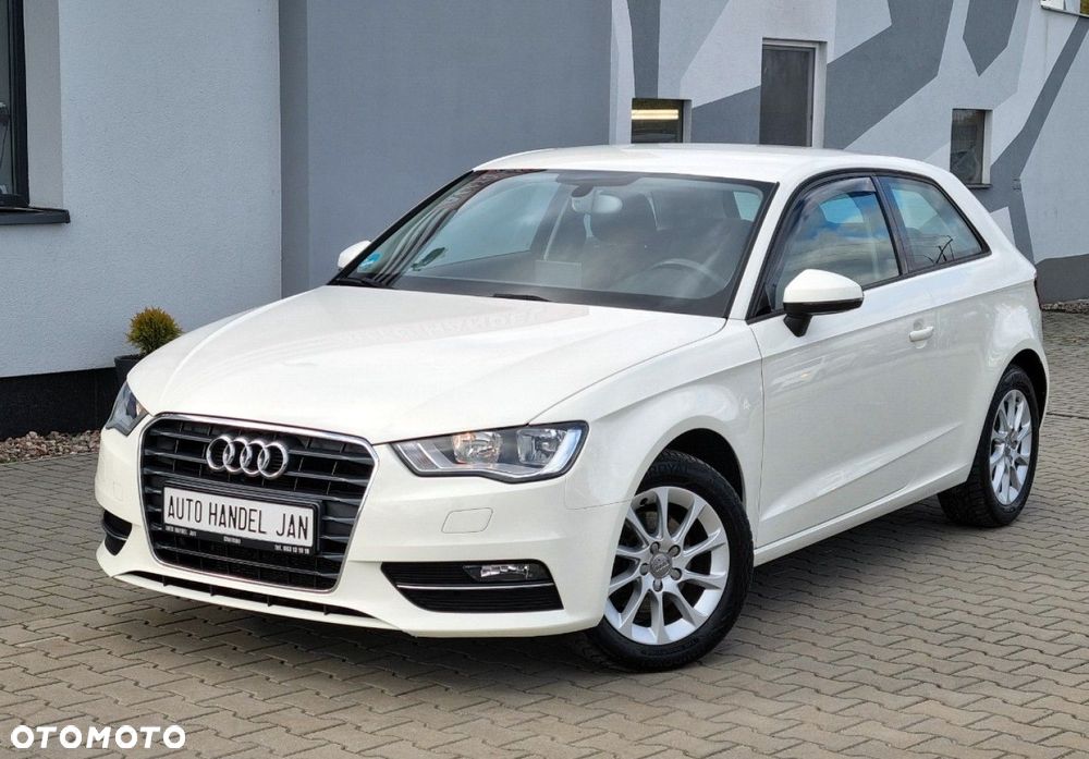 Audi A3 Sportback - 1