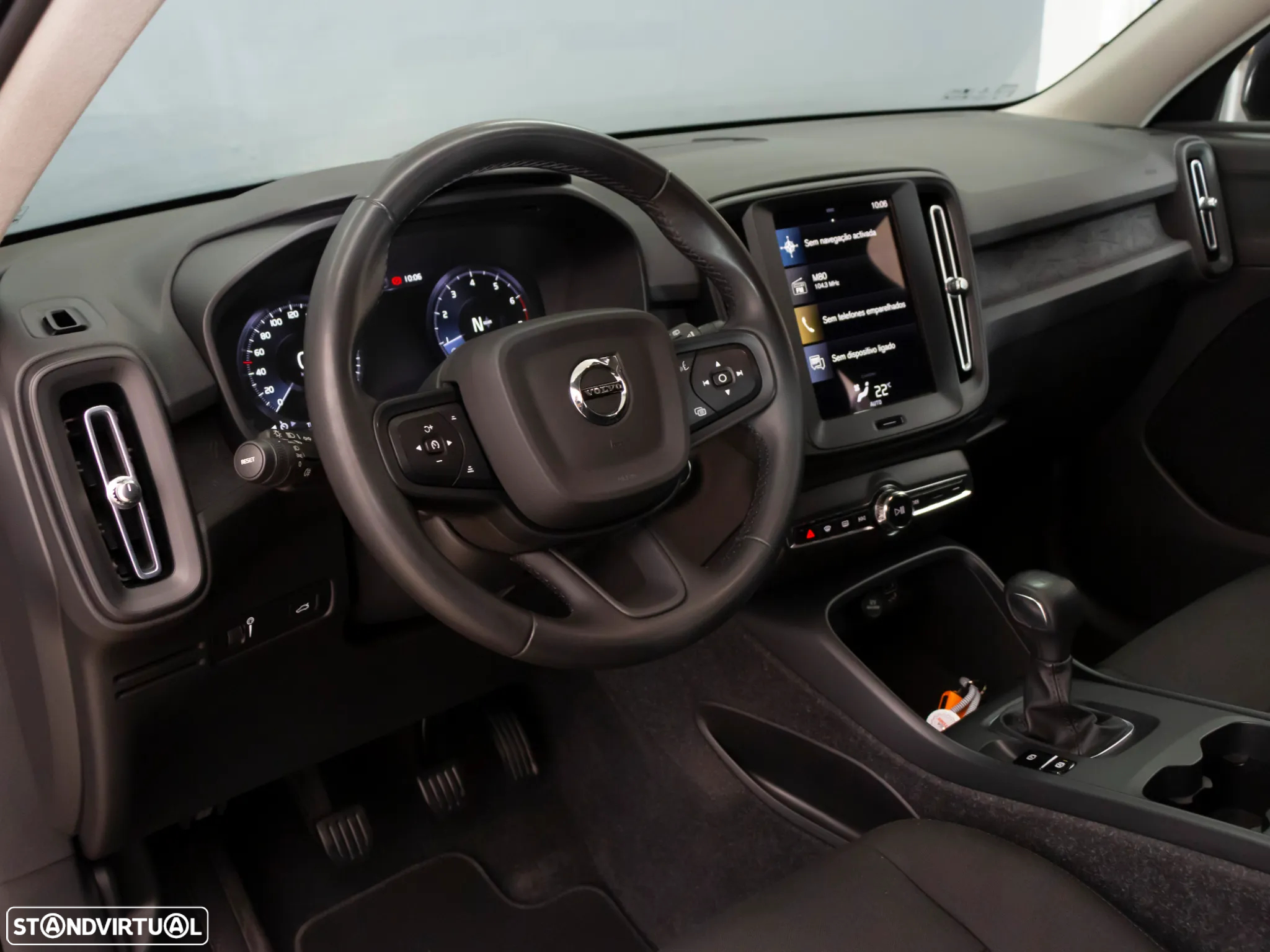 Volvo XC 40 1.5 T2 Momentum Core - 17