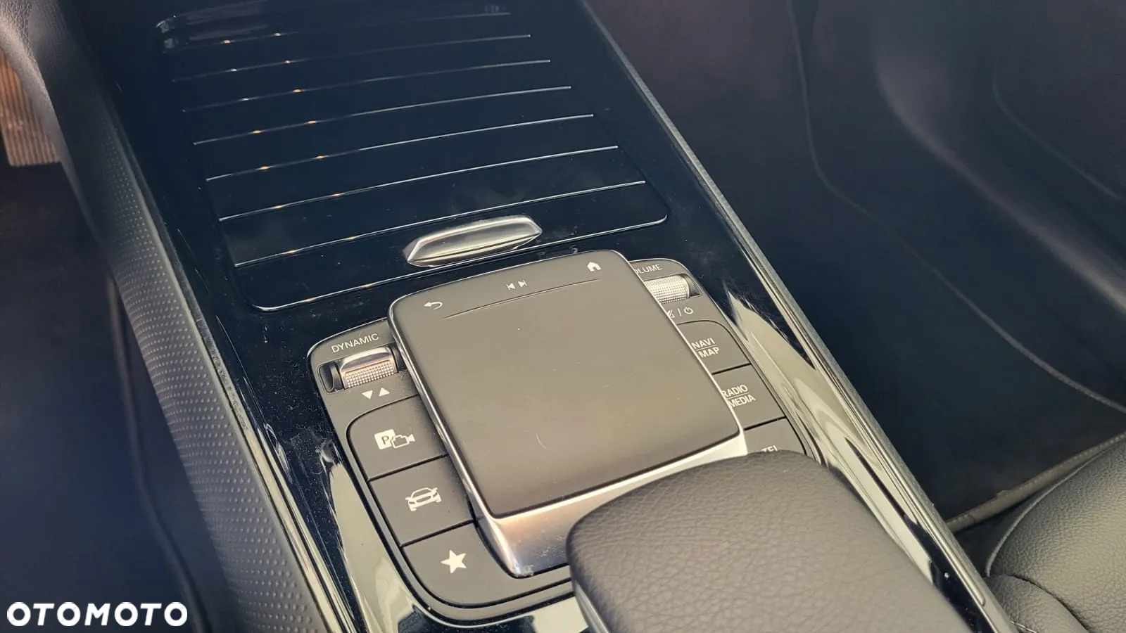 Mercedes-Benz GLB 200 4-Matic Style 8G-DCT - 10