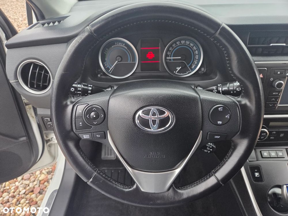 Toyota Auris 1.8 HSD Luna - 13