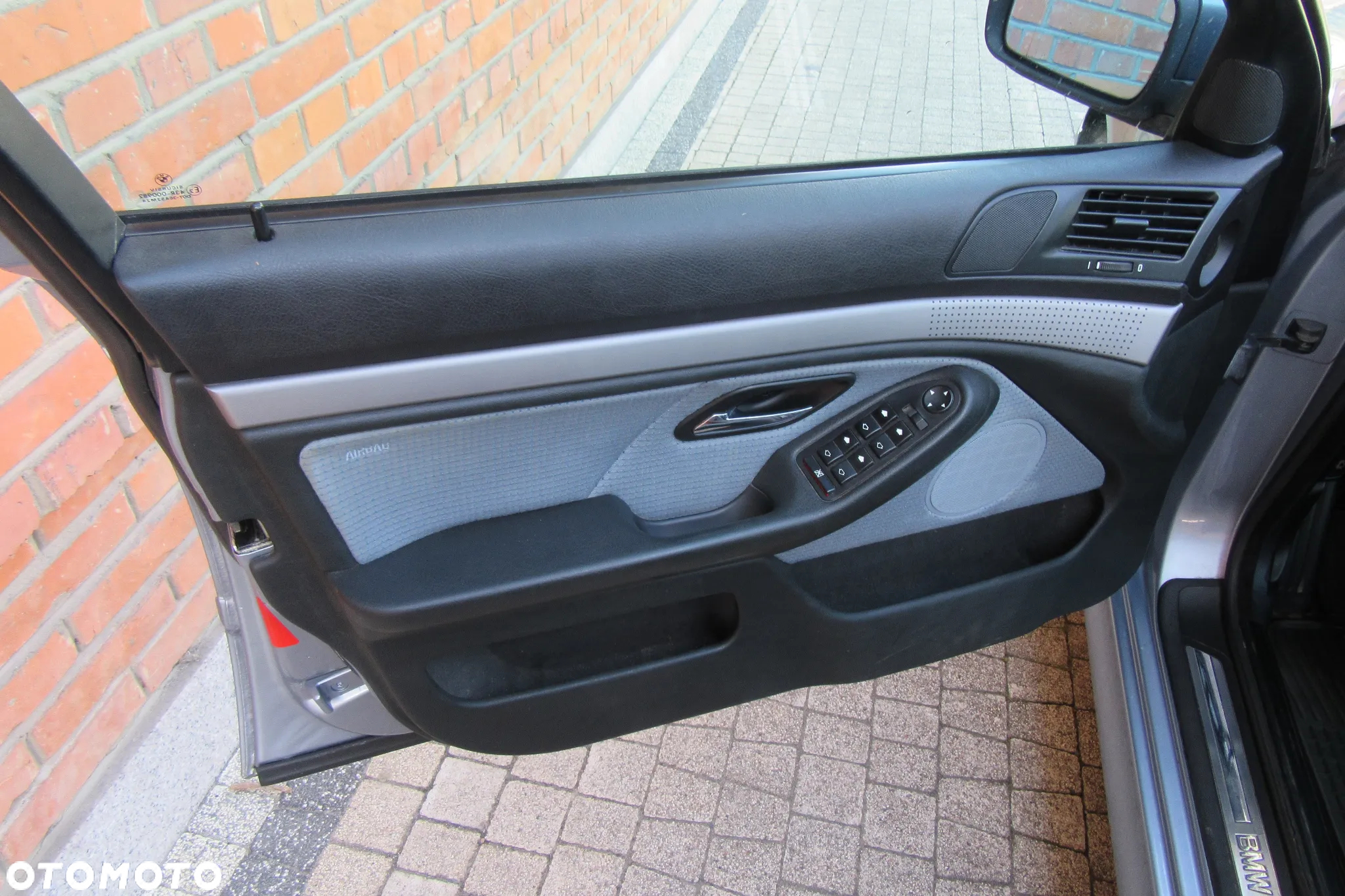 BMW Seria 5 520i Touring - 9