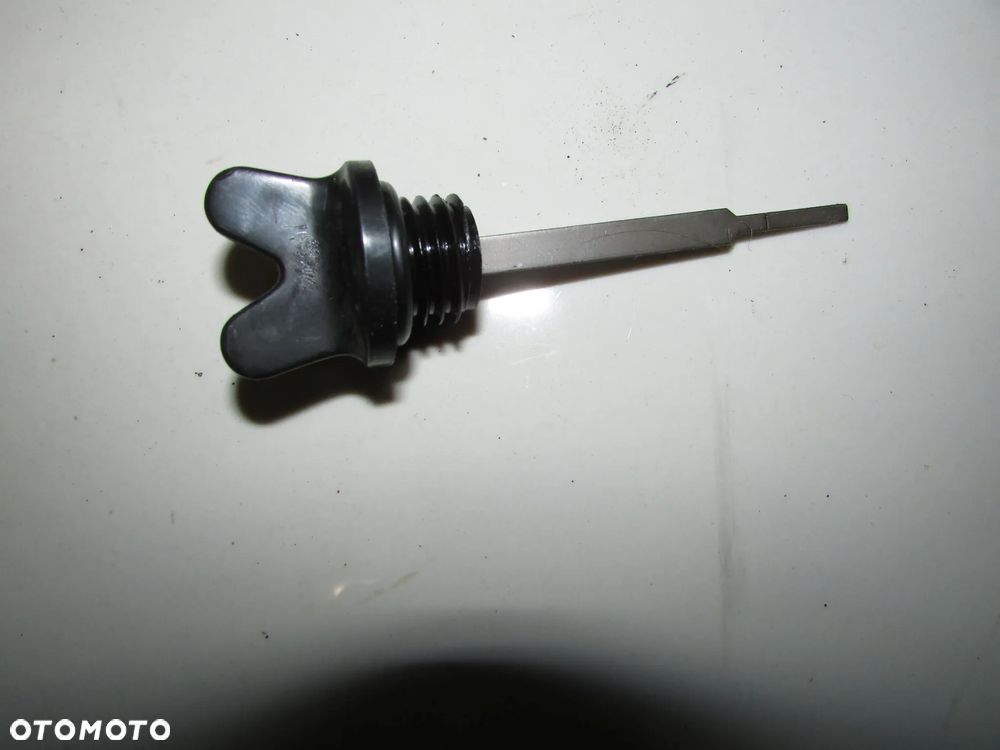 Honda XLV 750 RD01 miarka korek oleju - 1