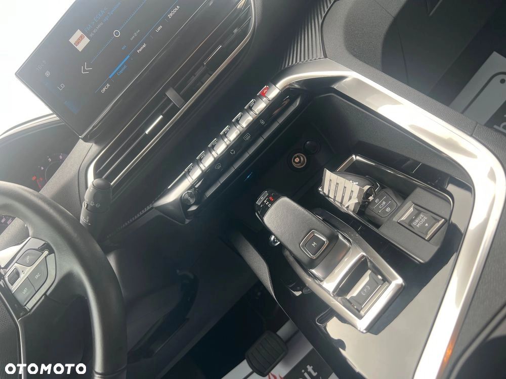 Peugeot 3008 1.5 BlueHDi Allure S&S EAT8 - 19