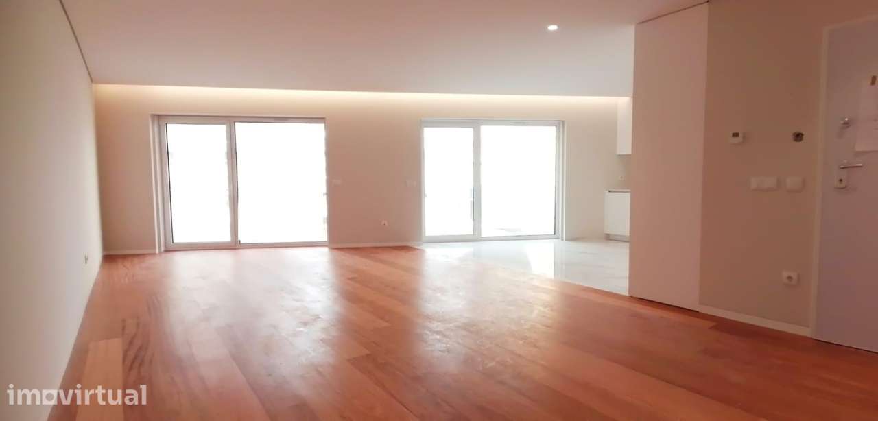 APARTAMENTOS NOVOS T3 E T4, JUNTO À PRAIA, NA PÓVOA DE VARZIM - Grande imagem: 2/5