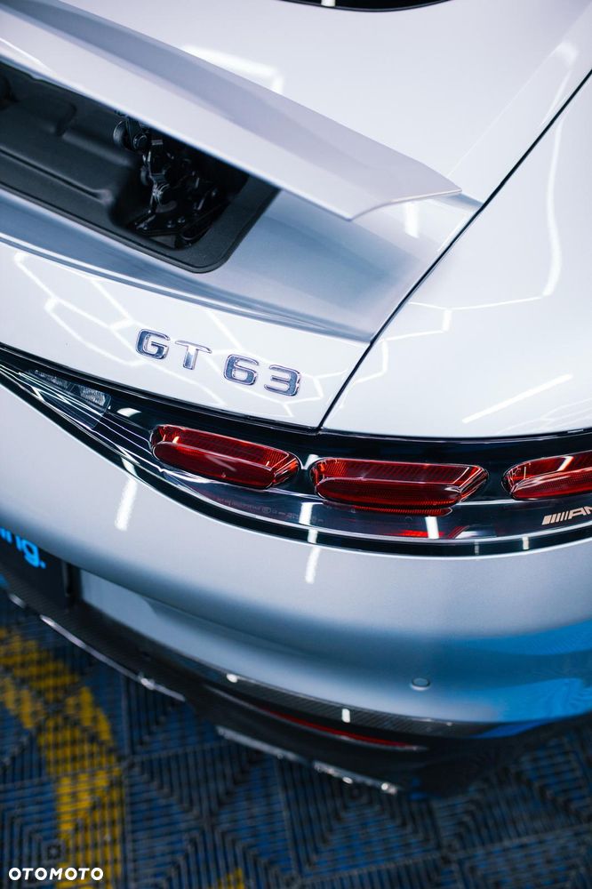 Mercedes-Benz AMG GT - 19