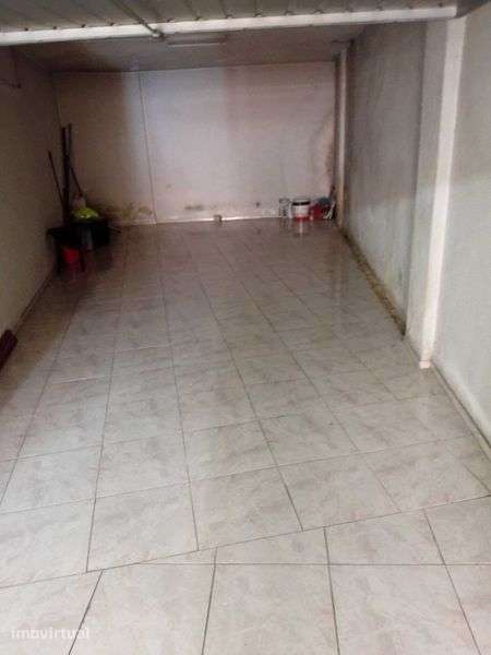 Venda de garagem ( Box Individual) - Queluz Belas - Grande imagem: 5/8