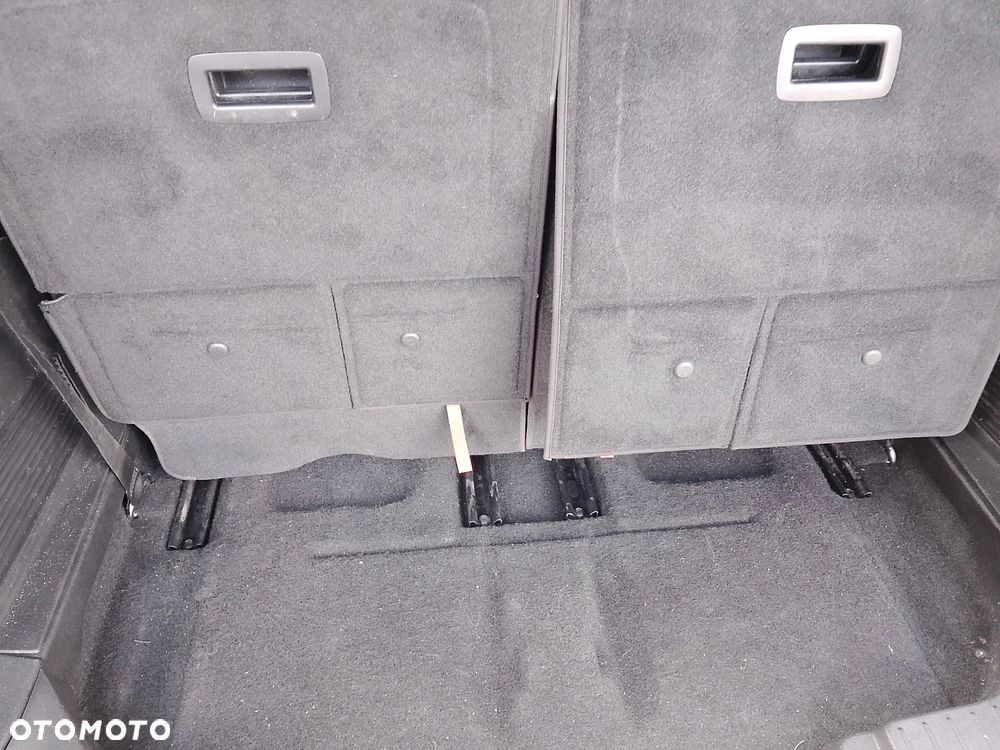 Ford Galaxy 2.0 TDCi Ghia - 12