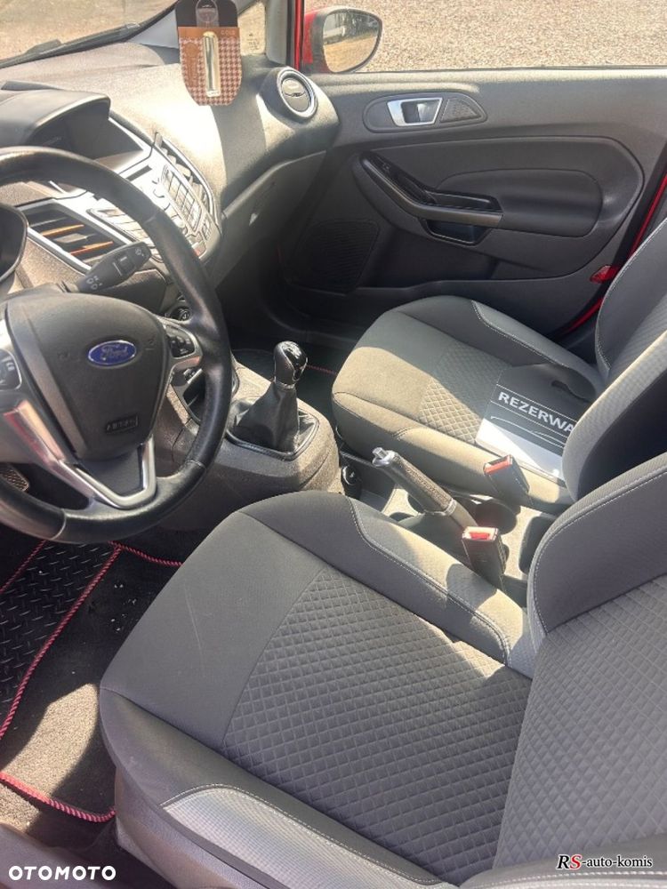 Ford Fiesta - 26