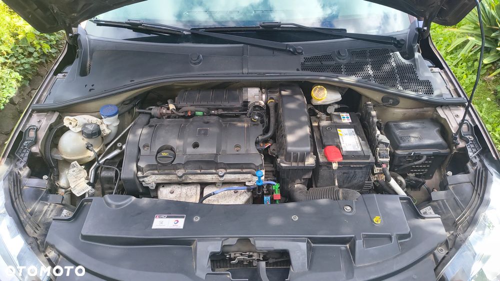 Peugeot 301 1.6 VTi Allure - 11