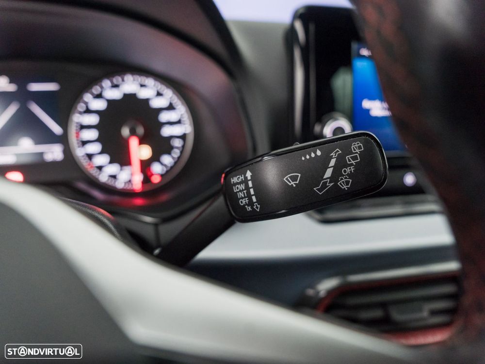 SEAT Arona 1.0 TSI FR - 19