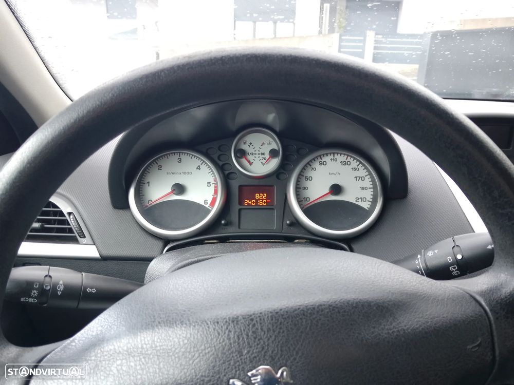 Peugeot 207 SW 1.6 HDi Premium - 4