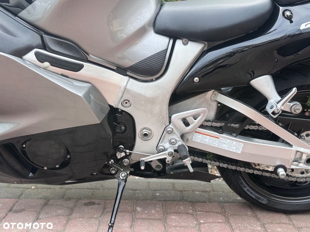 Suzuki GSX-R - 16