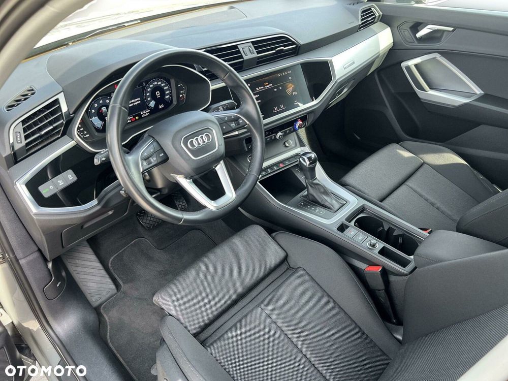 Audi Q3 - 11