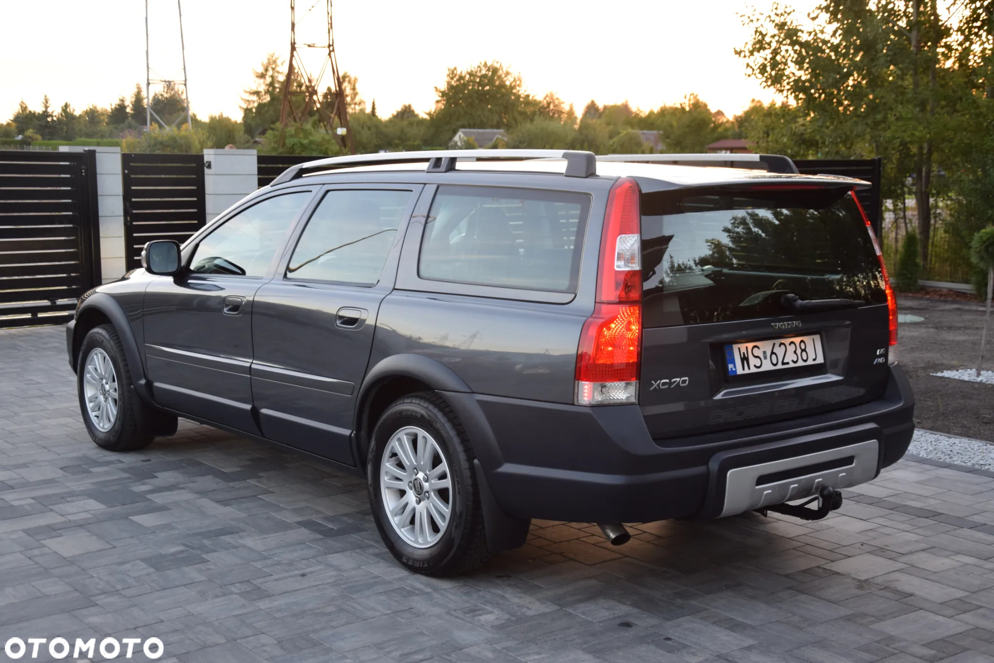 Volvo XC 70 D5 AWD Kinetic - 3