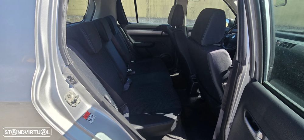 Suzuki Swift 1.3 16V GLX - 8