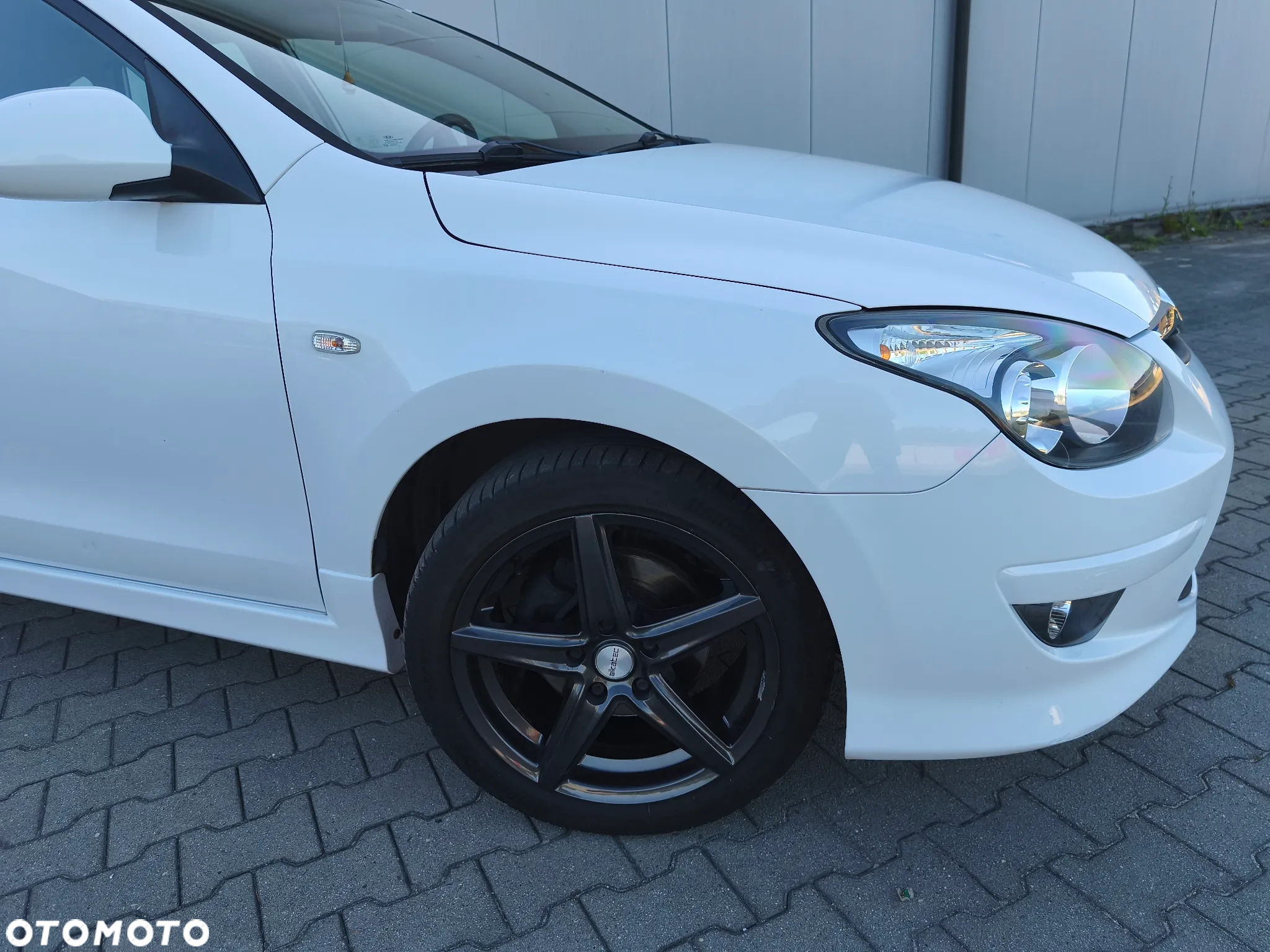 Hyundai i30 1.4 Comfort EU5 - 16