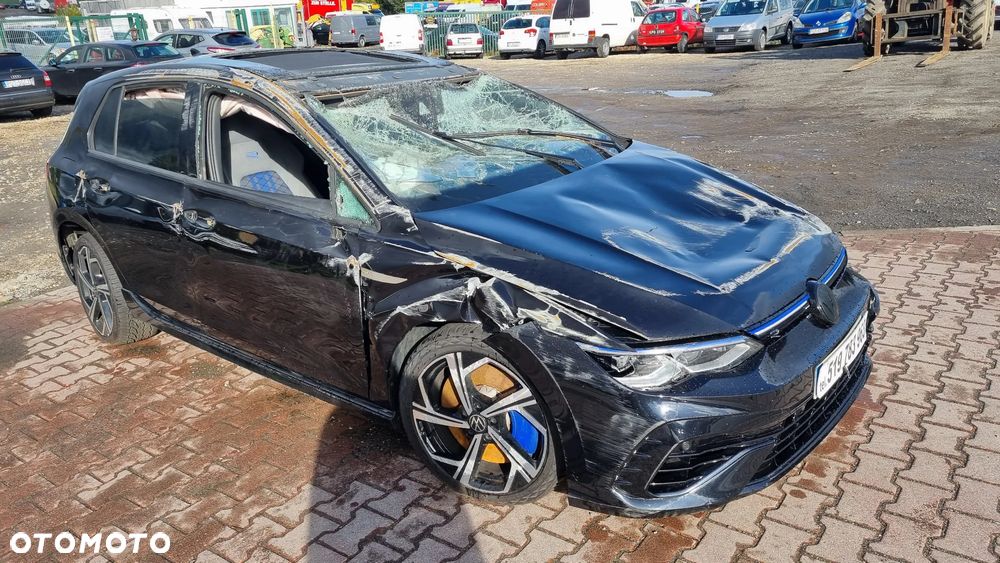 Volkswagen Golf VIII 2.0 TSI 4Motion R DSG - 18