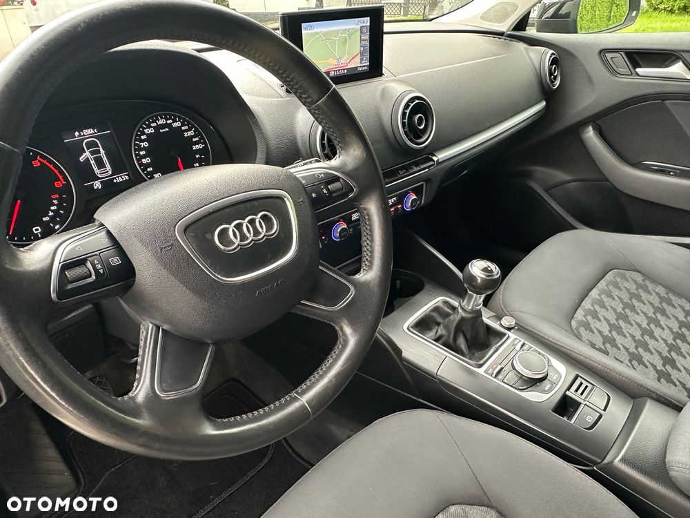 Audi A3 Sportback 1.6 TDI ultra Attraction - 8