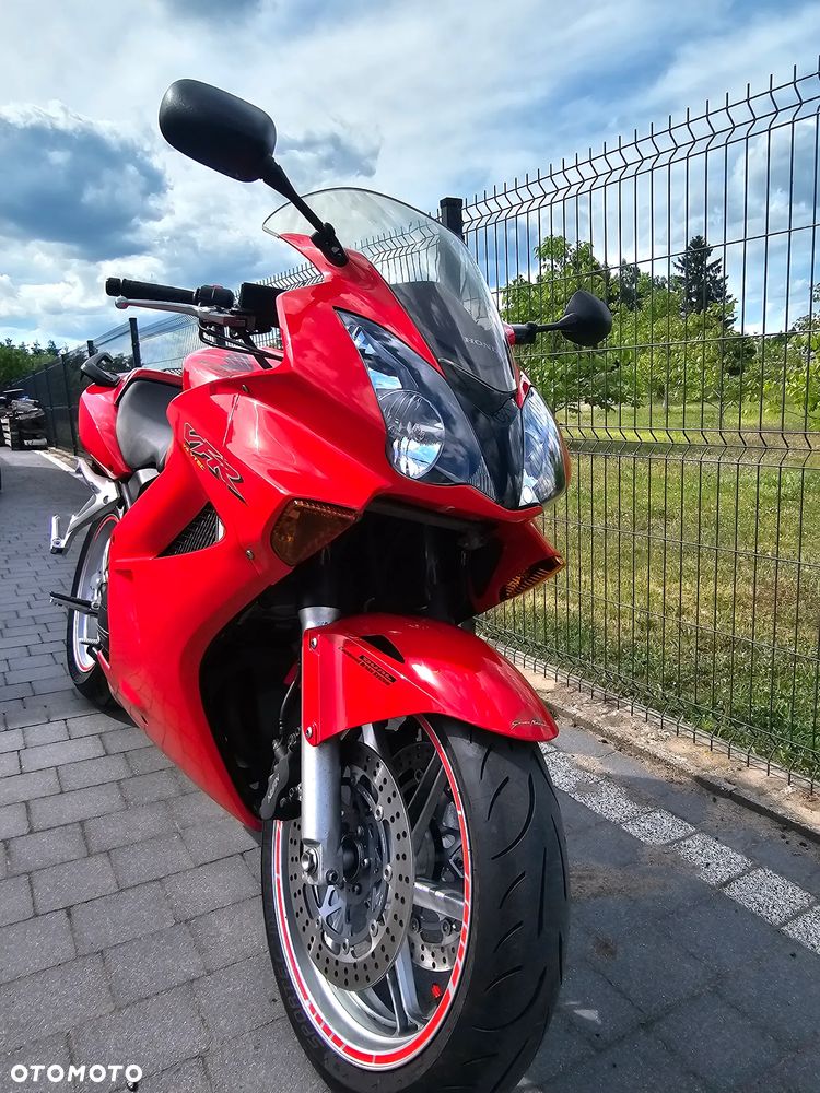Honda VFR - 7