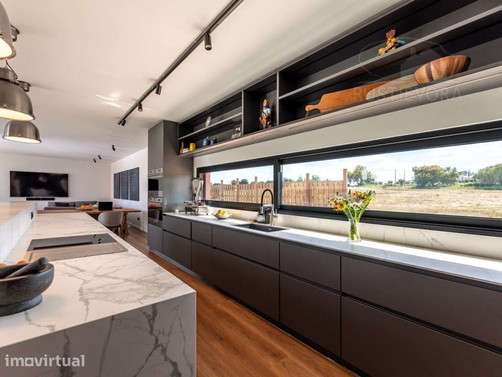 Propriedade contemporânea de 11,5 ha com duas residências independe... - Grande imagem: 5/33