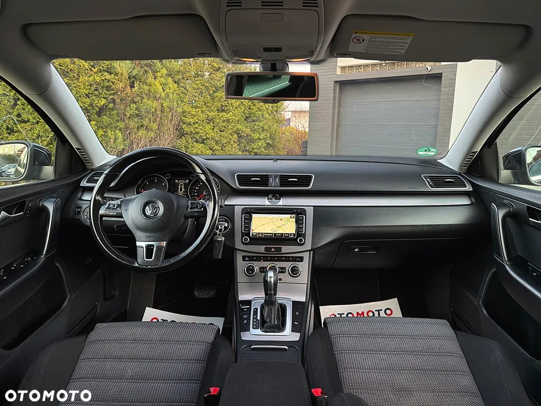 Volkswagen Passat 2.0 TDI Highline DSG - 28