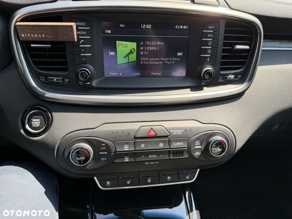 Kia Sorento - 8