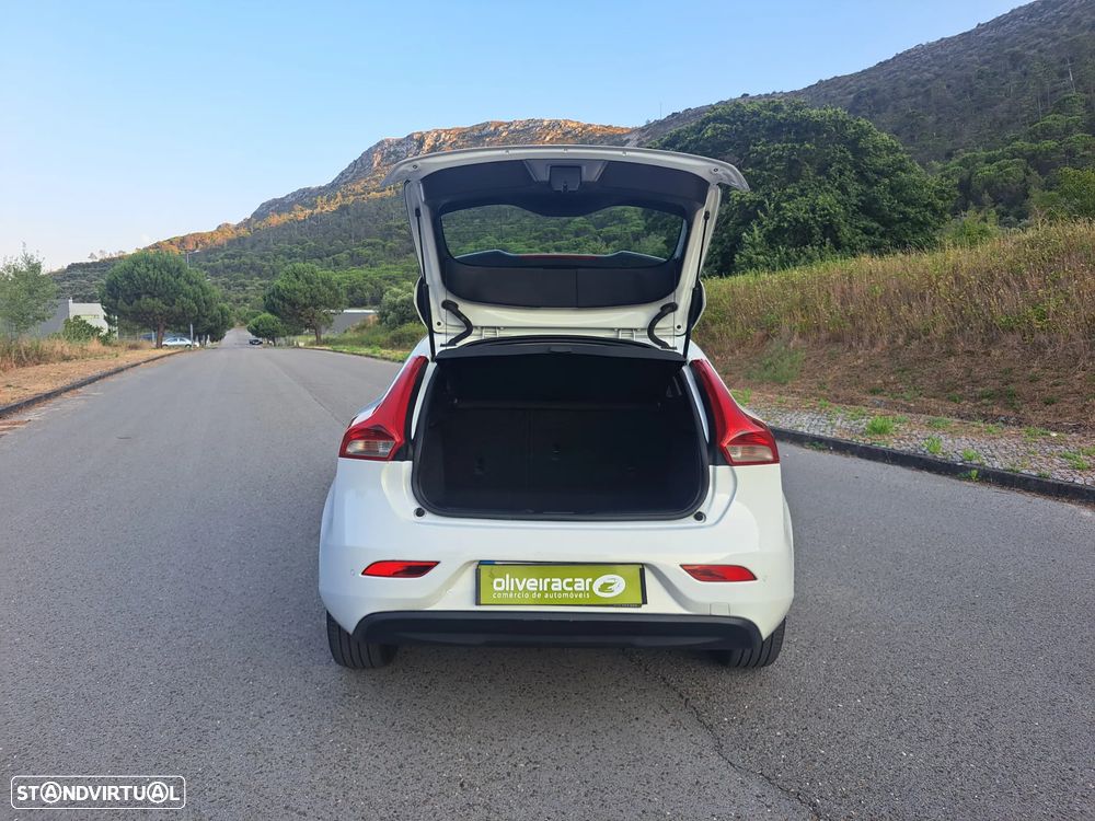 Volvo V40 2.0 D2 Kinetic Eco - 28