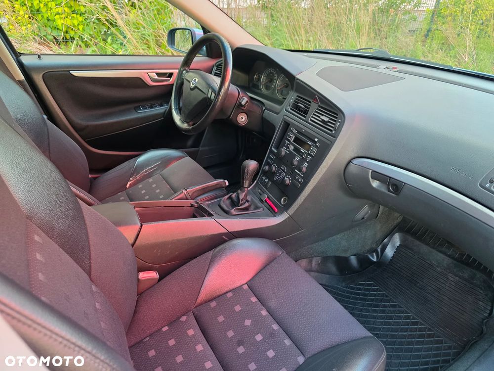 Volvo S60 2.4 Premium - 10