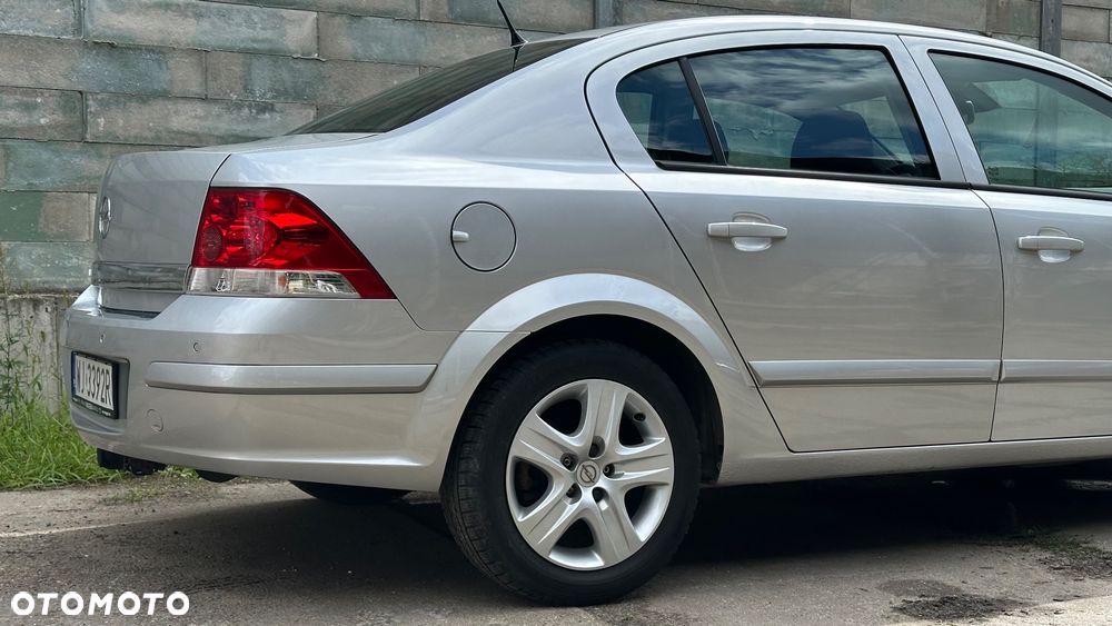 Opel Astra 1.6 Edition - 16