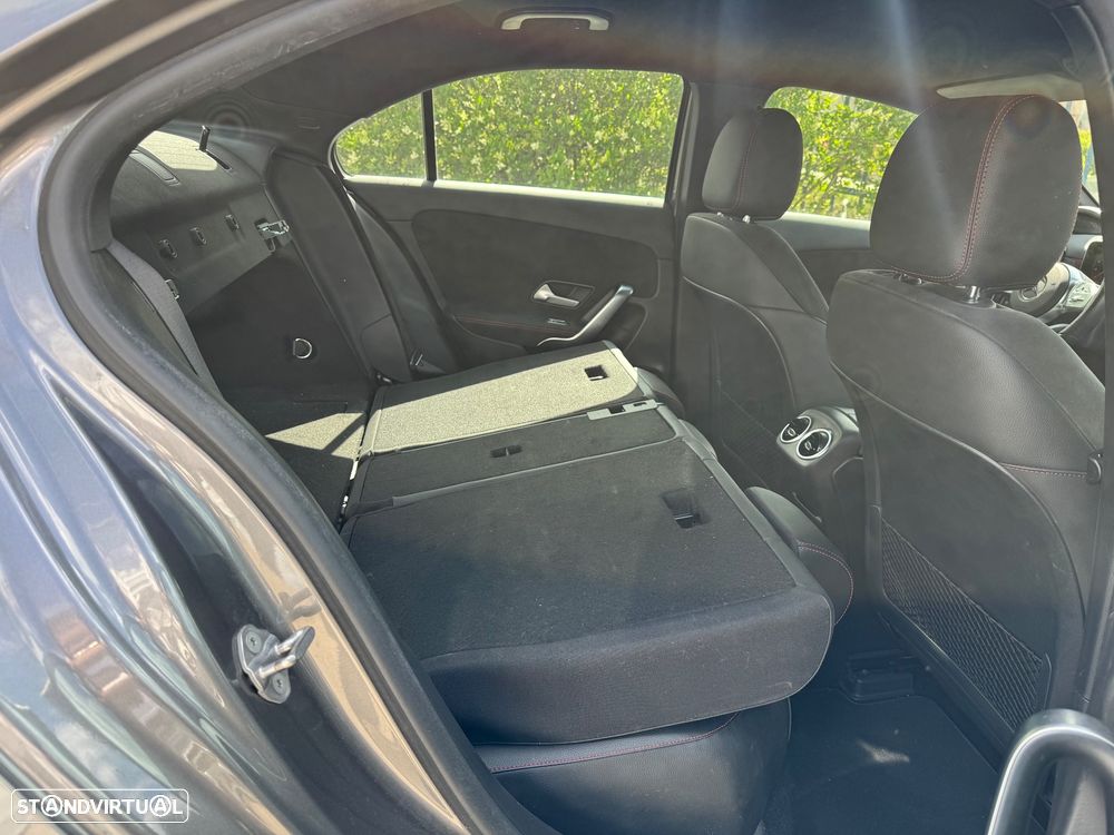 Mercedes-Benz A 200 Limousine AMG Line - 40