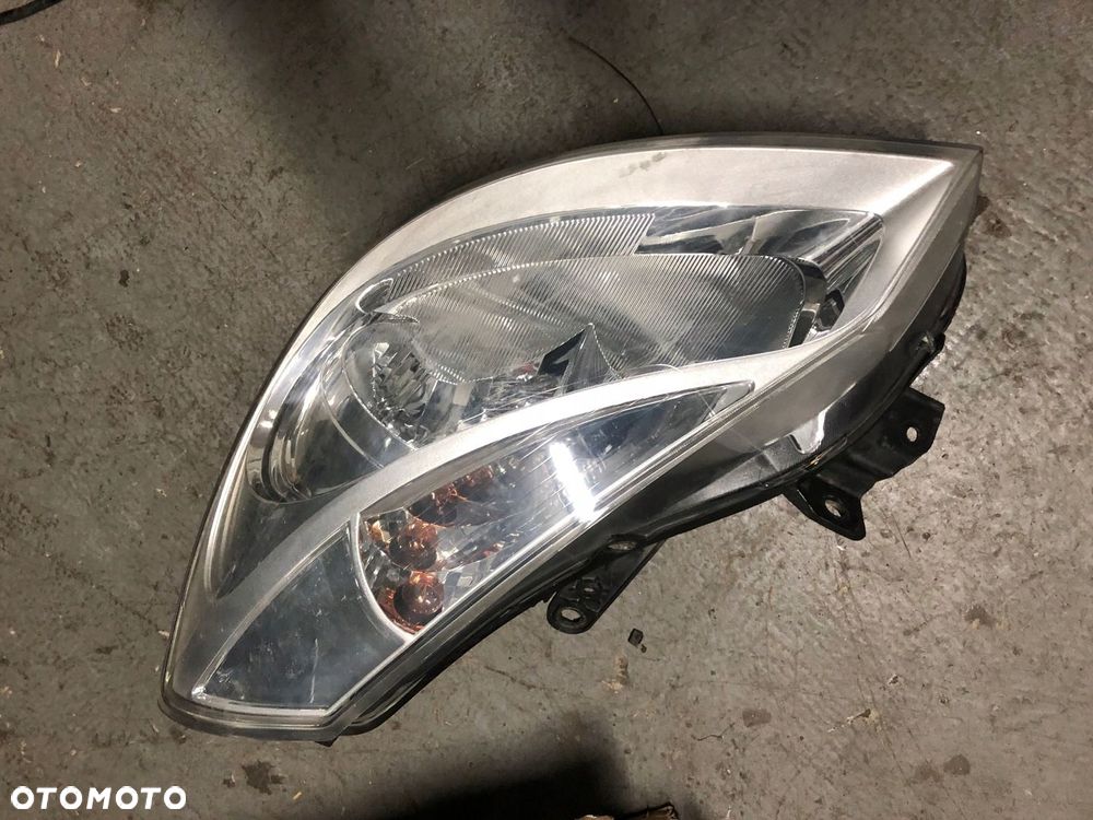LAMPA LEWY PRZÓD RENAULT CLIO III 05-09 8200943866 - 1