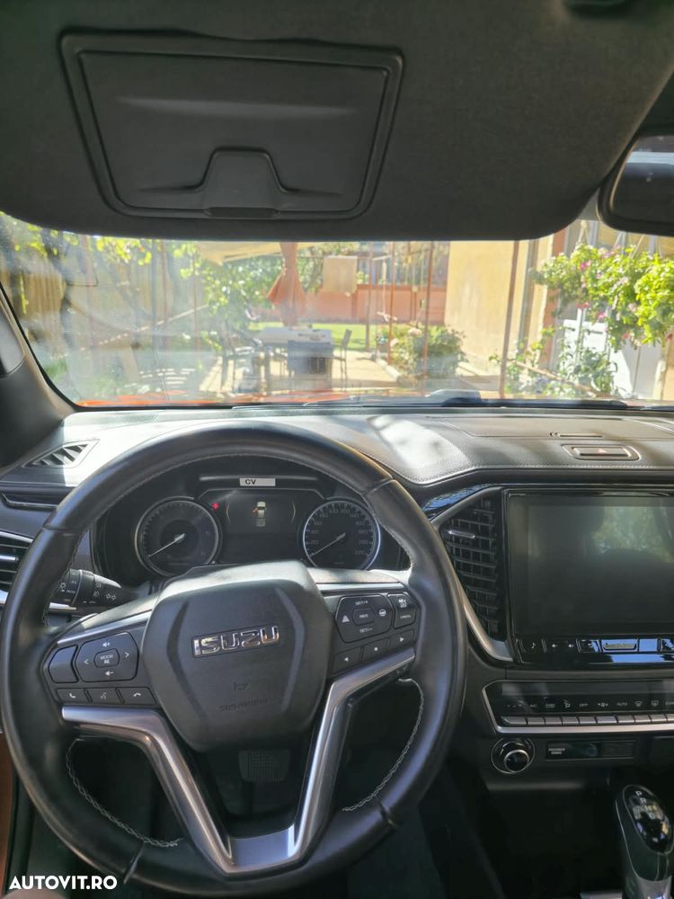 Isuzu D-Max 1.9 DSL 4x4 Double Cab AT Executive - 24