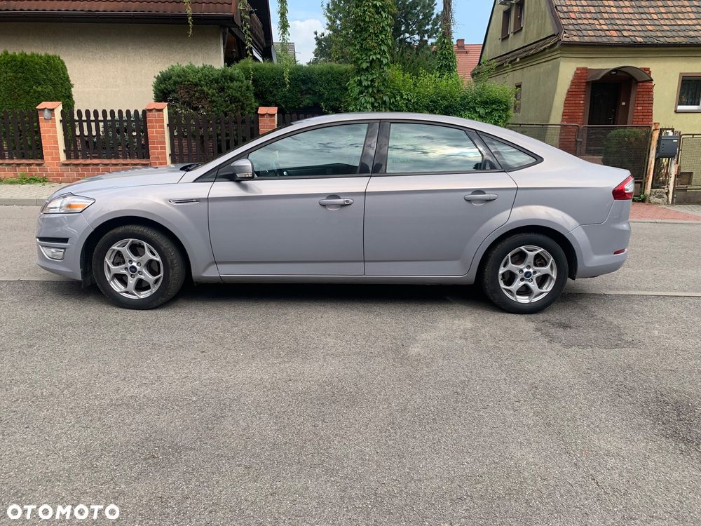 Ford Mondeo 2.0 Trend - 4