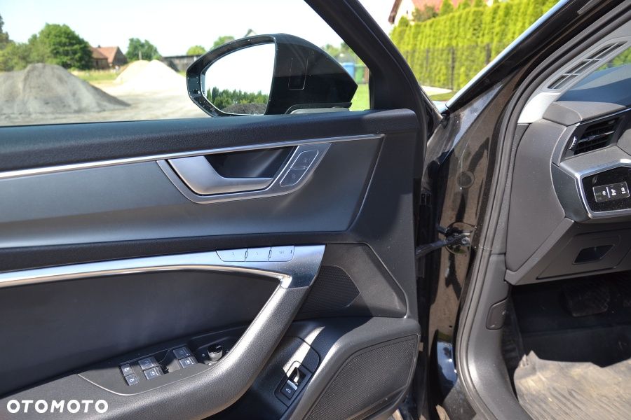 Audi A6 Avant 40 TDI quattro S tronic S line - 15