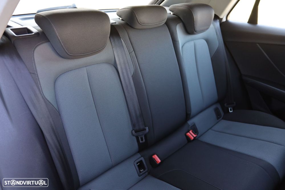 Audi Q2 1.6 TDI Design - 18