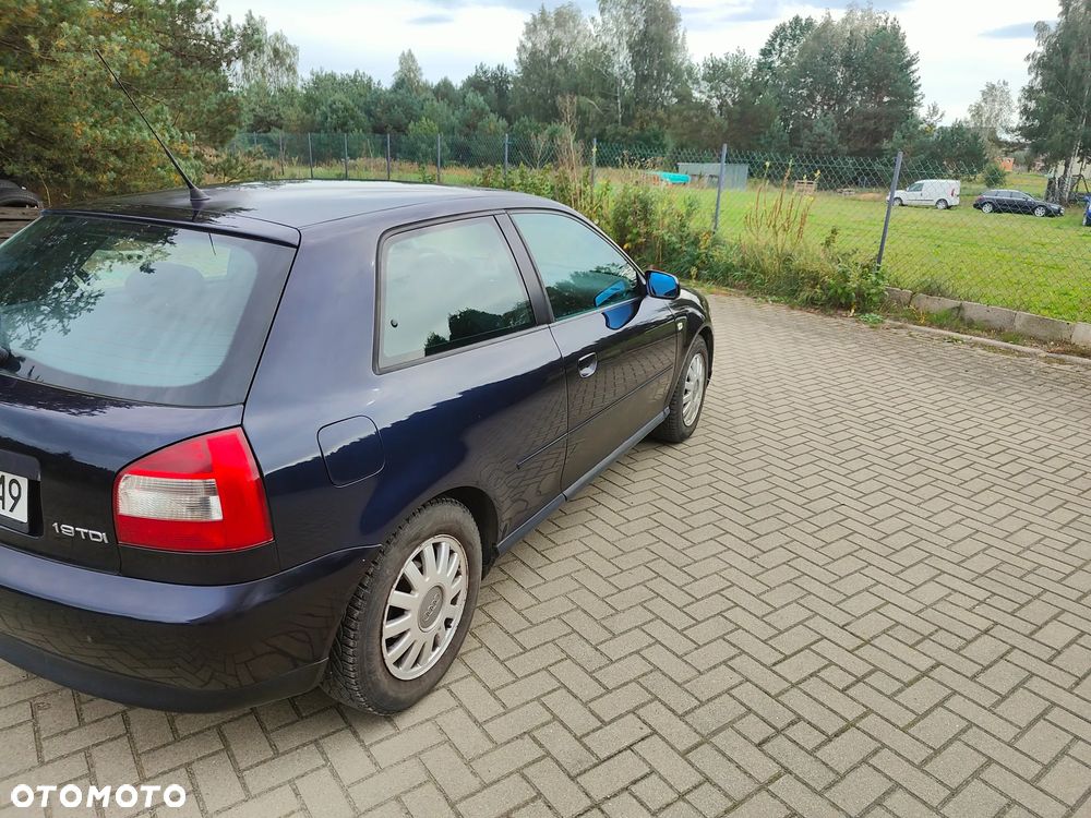 Audi A3 3-drzwiowe 1.9 TDI Ambiente - 2
