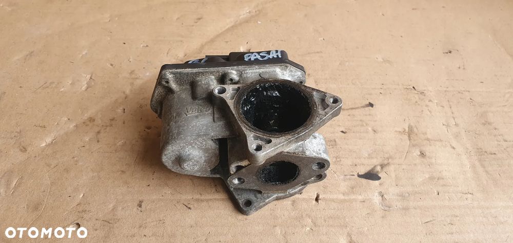 Zawór EGR VW Passat B6 2.0 TDI 03G131501 - 3