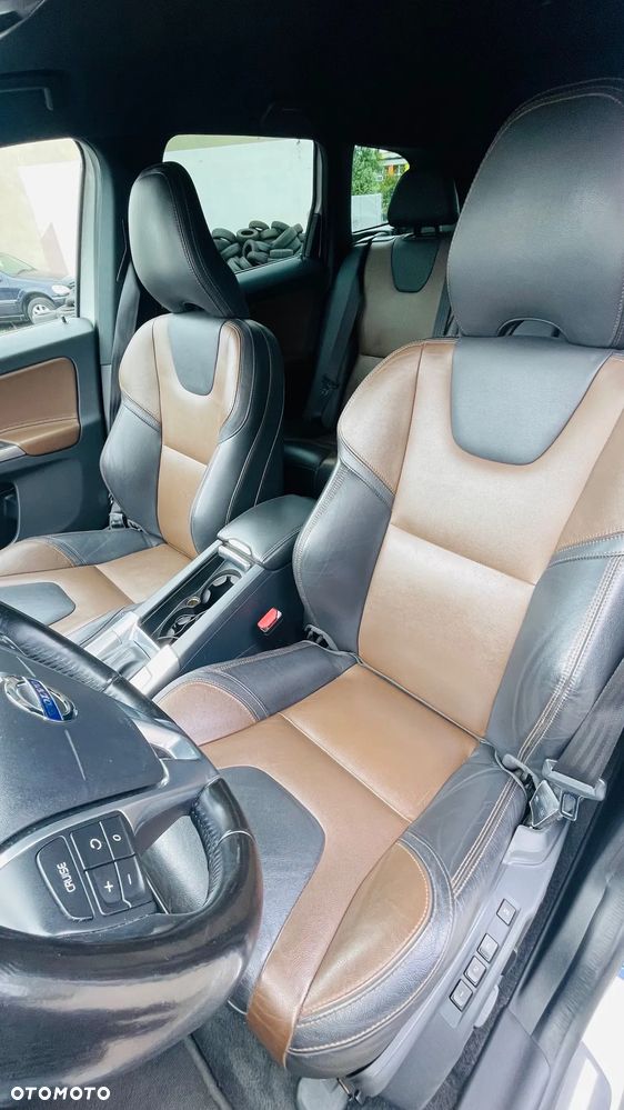 Volvo XC 60 D4 AWD Summum - 19