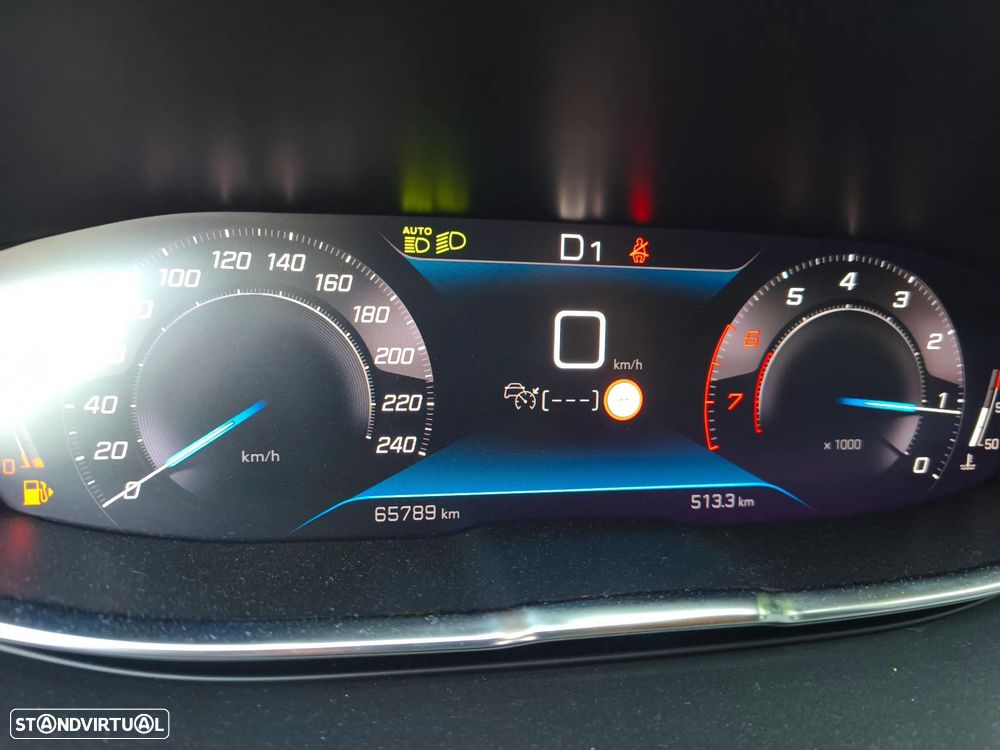 Peugeot 5008 PureTech 130 EAT8 Stop & Start Allure Pack - 3
