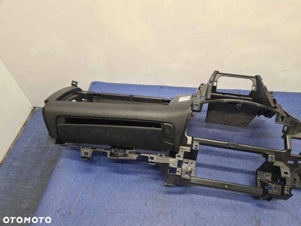 TOYOTA RAV4 III DÓŁ DESKI ROZDZIELCZEJ - 8