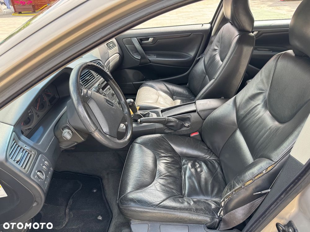 Volvo S60 2.4 D5 - 23
