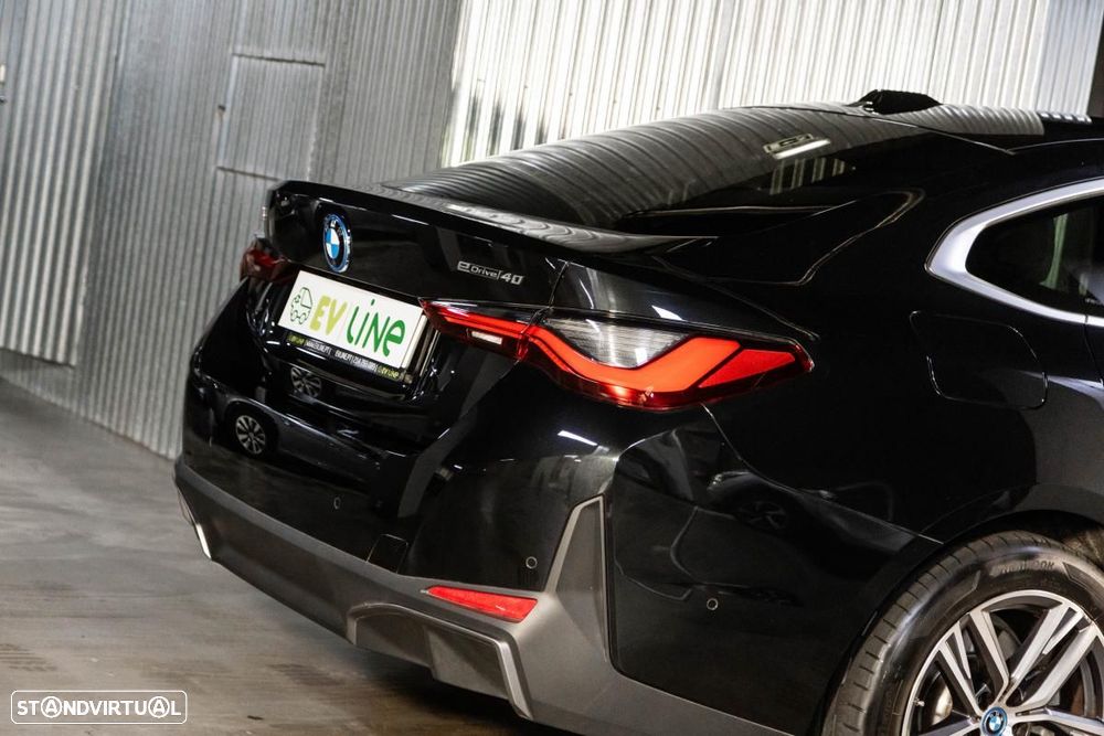 BMW i4 eDrive40 - 12