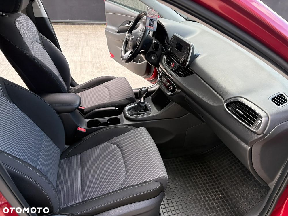Hyundai i30 1.5 DPI Modern - 15