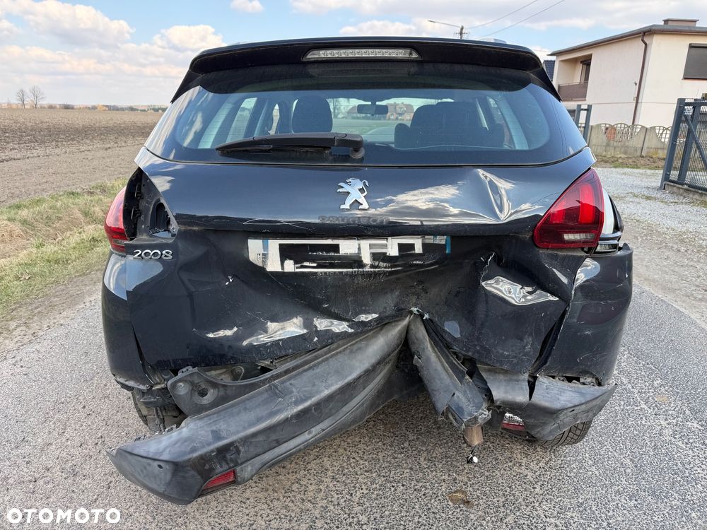 Peugeot 2008 BlueHDi 100 STOP & START Signature - 7